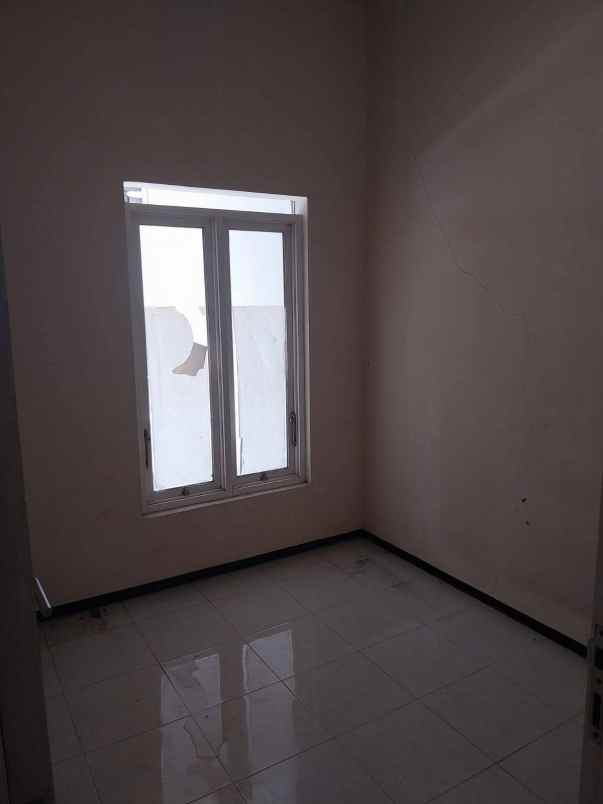 dijual rumah siap huni lokasi di tasikmadu kota malang
