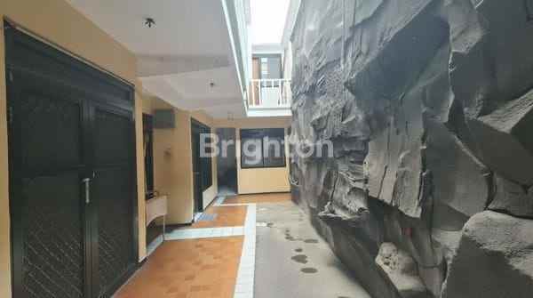 dijual rumah simpang darmo