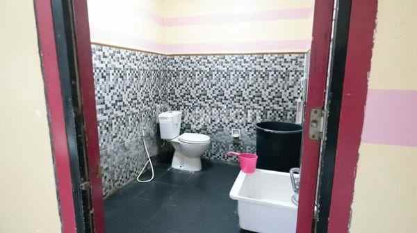 dijual rumah simpang darmo