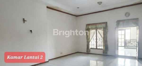 dijual rumah simpang darmo