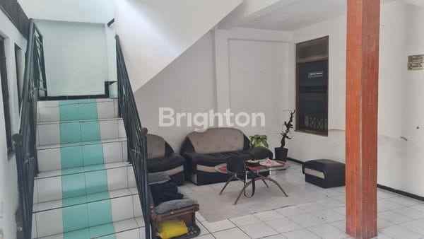 dijual rumah simpang darmo