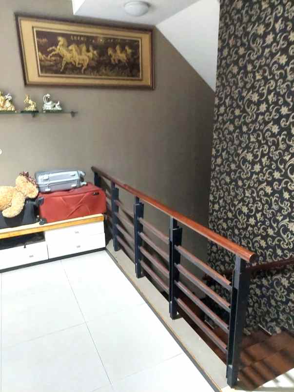 dijual rumah springhill residence