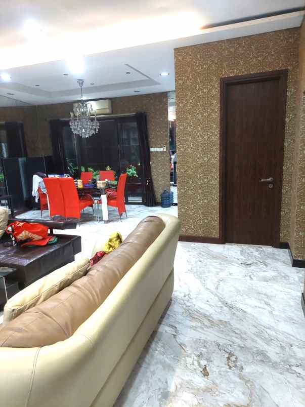 dijual rumah springhill residence