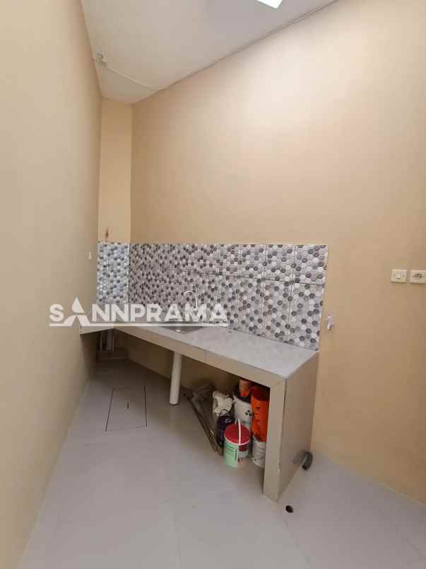 dijual rumah sukatani