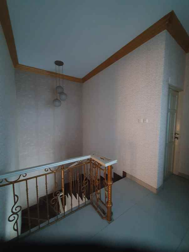 dijual rumah sunter bisma