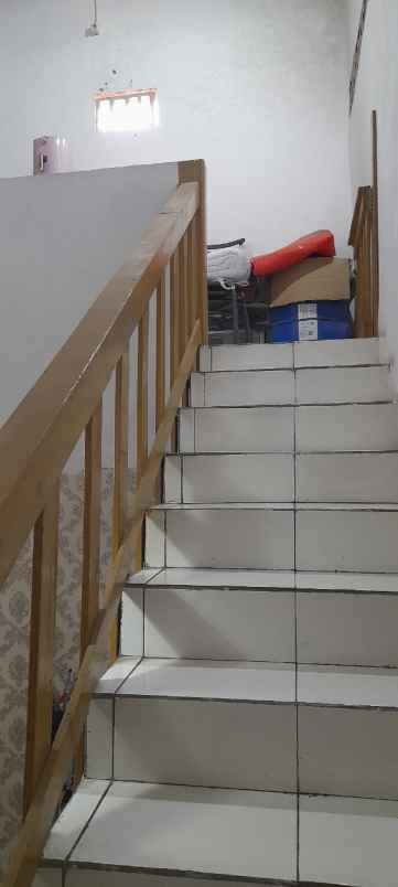 dijual rumah taman harapan baru