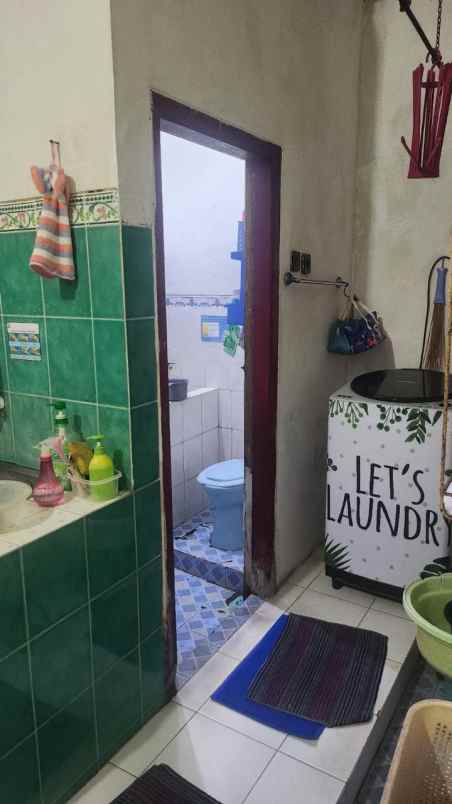 dijual rumah taman pondok indah