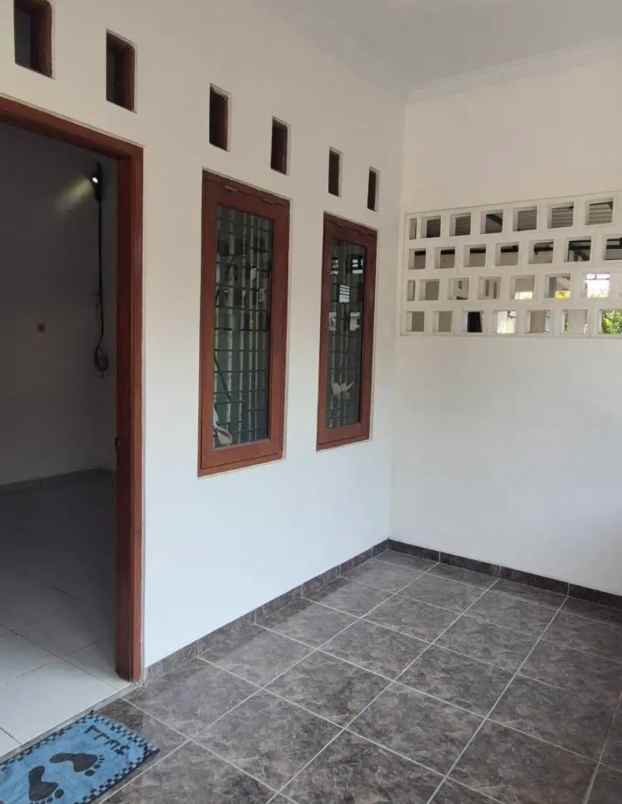 dijual rumah tamanan