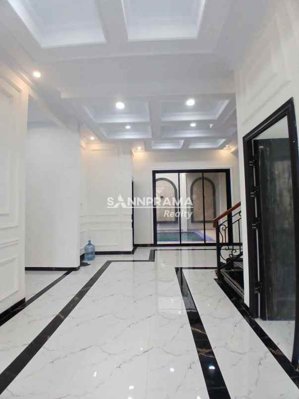 dijual rumah tanah baru