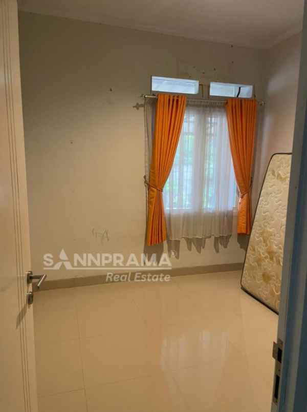 dijual rumah tanah baru beji depok