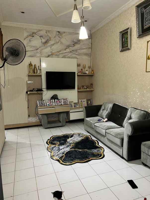 dijual rumah telaga mas duta harapan