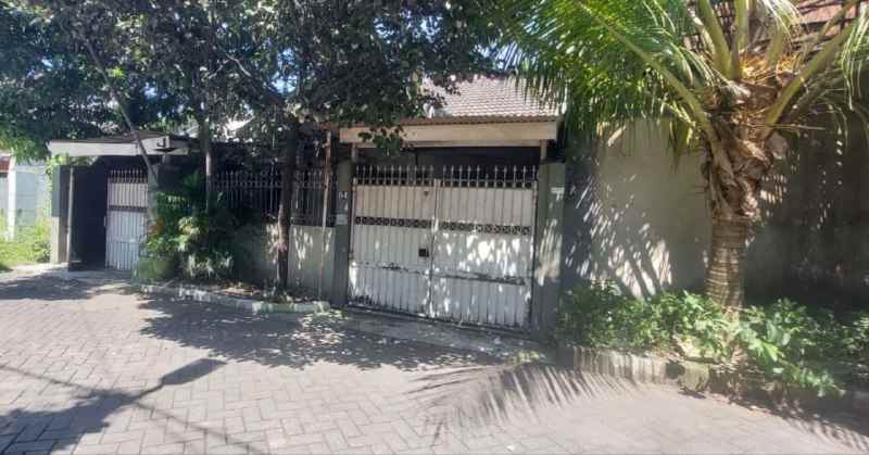 dijual rumah tenggilis permai
