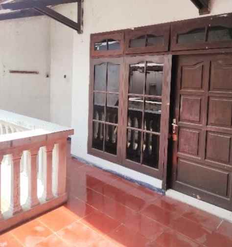 dijual rumah tenggilis utara
