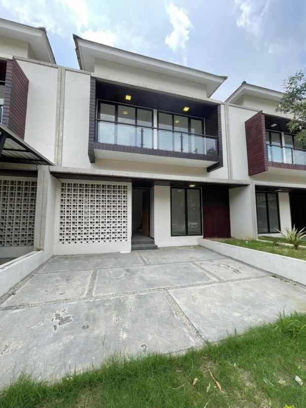 dijual rumah the mahaka platinum