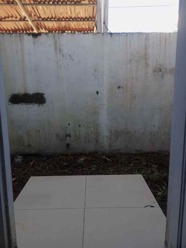 dijual rumah tonjong