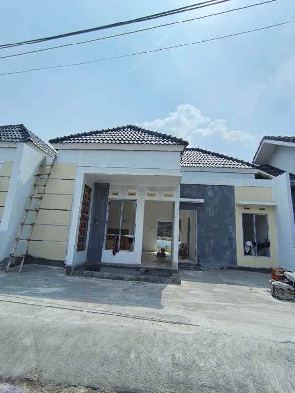 dijual rumah trangkil sekaran