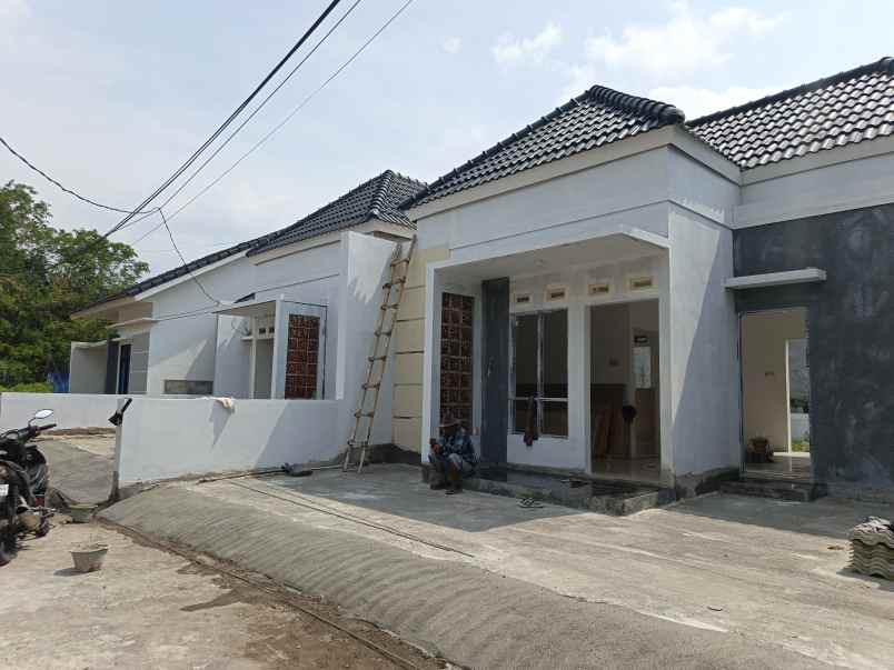 dijual rumah trangkil sekaran