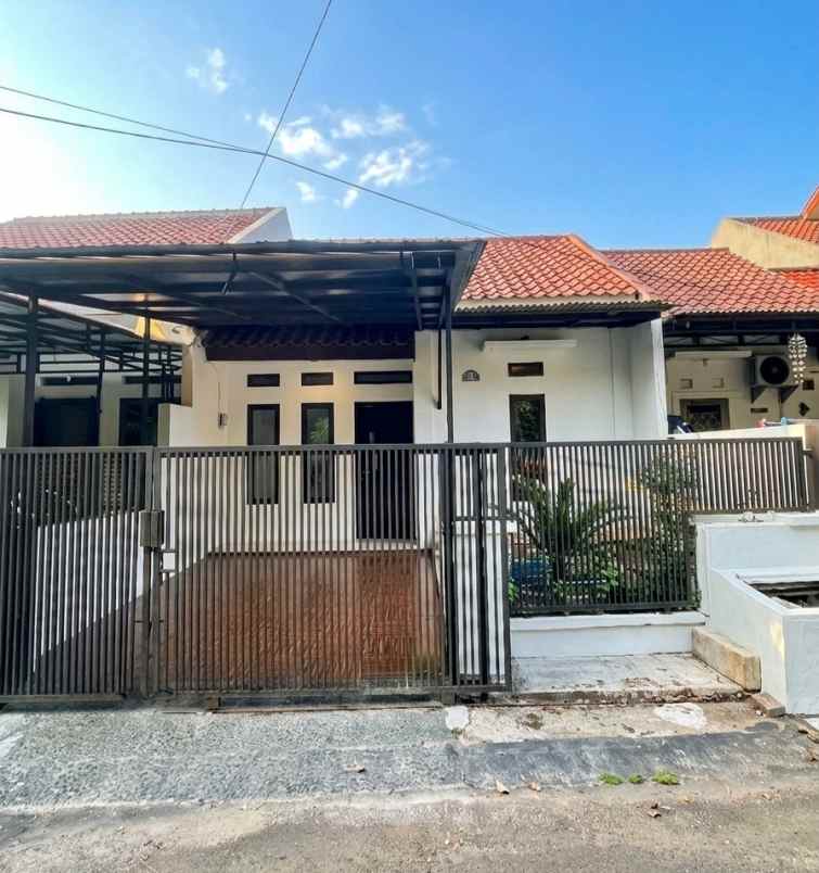 dijual rumah villa dago pamulang tangsel