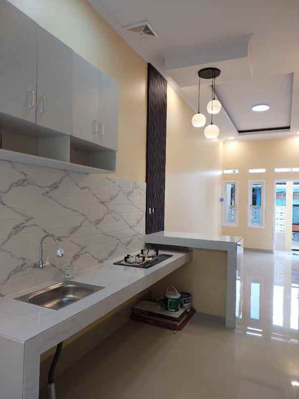 dijual rumah villa gading harapan bekasi