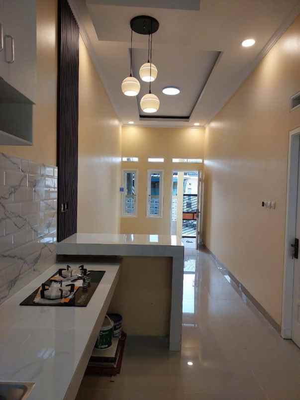 dijual rumah villa gading harapan bekasi