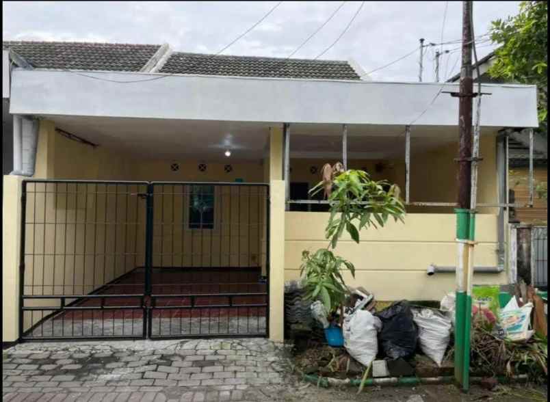 dijual rumah wiguna tengah
