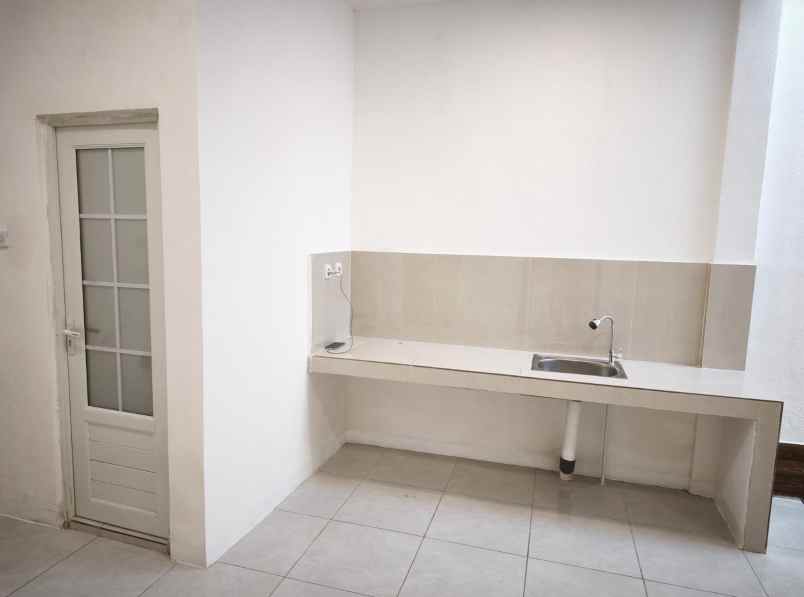 dijual rumah wisma asri 2