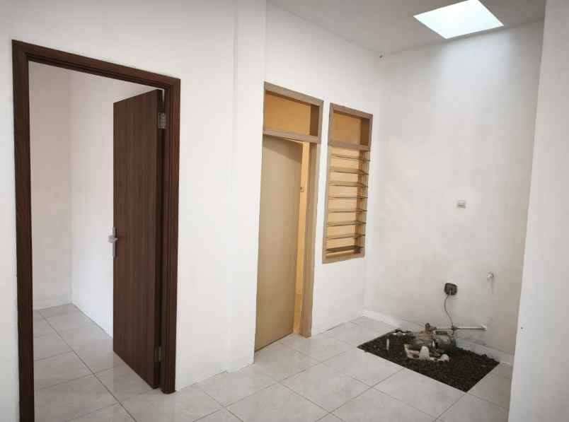 dijual rumah wisma asri 2