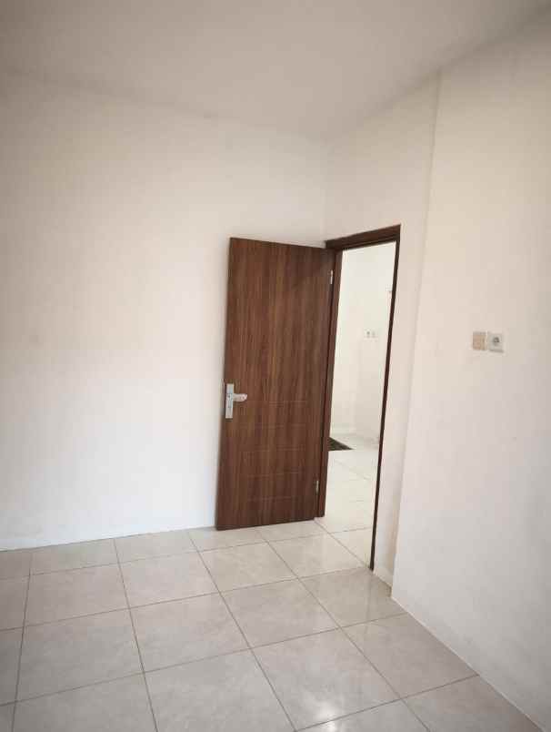 dijual rumah wisma asri 2