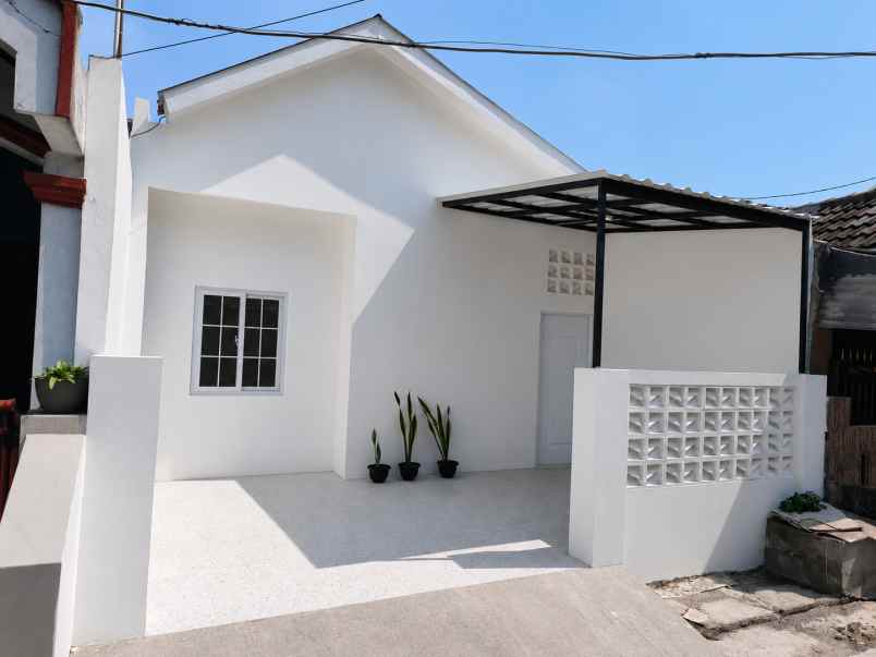 dijual rumah wisma asri 2