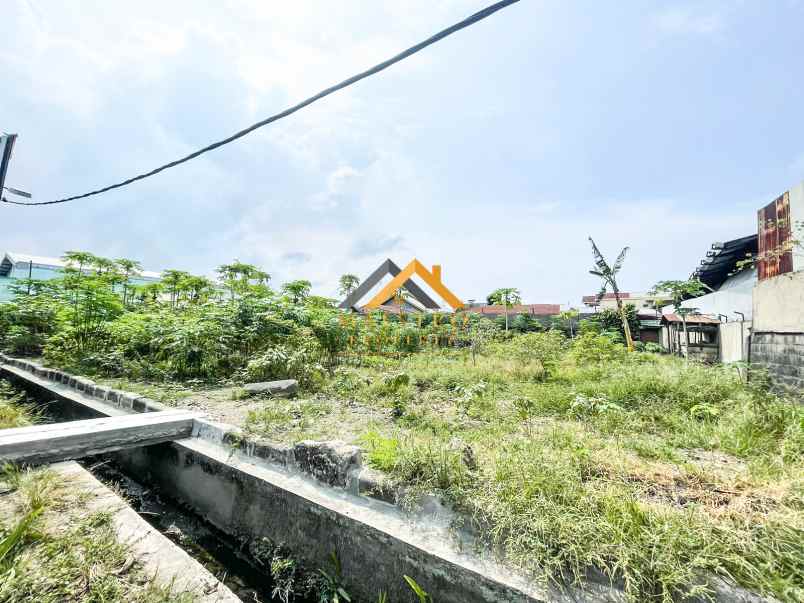 dijual tanah di komplek pergudangan mabar estate