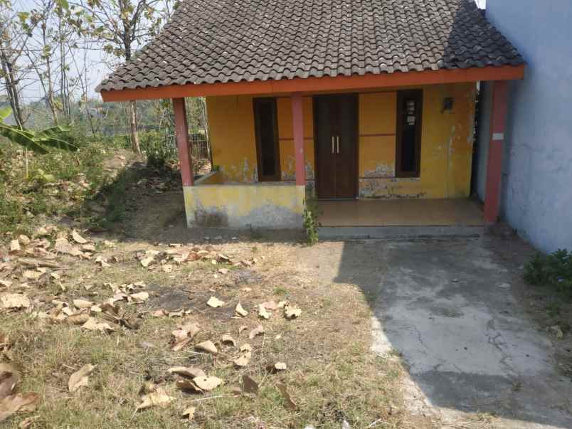 Dijual Tanah Bonus Rumah Di Selo Katongondangrejokab Karanganyar