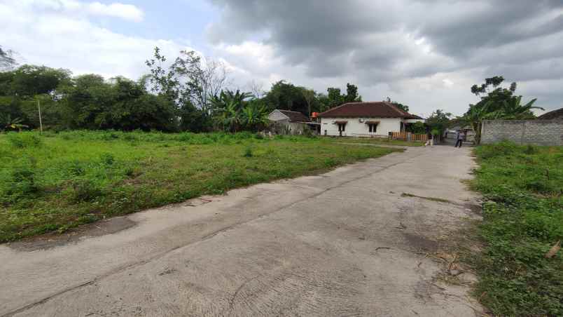 dijual tanah sorogenen ii purwomartani