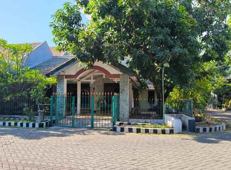 dijual tanah wisma penjaringan sari