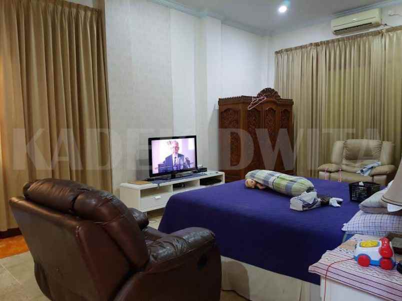 dijual villa 3 lantai pantai ketewel dekat sanur