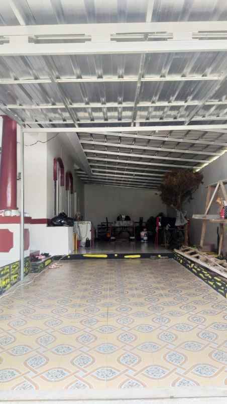 dijual villa bukit cipendawa amkol