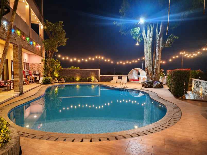 dijual villa bukit panderman hill