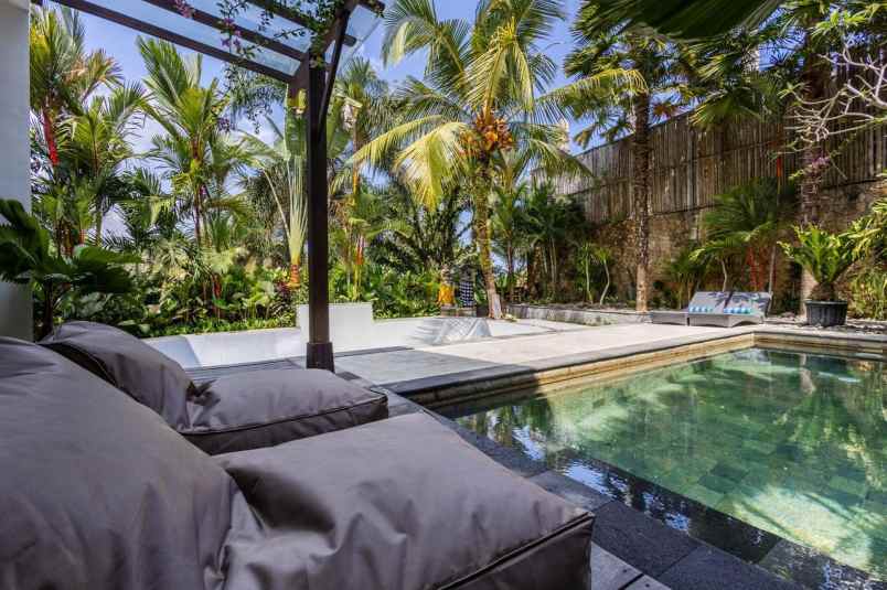 dijual villa desa lalanglingah kec