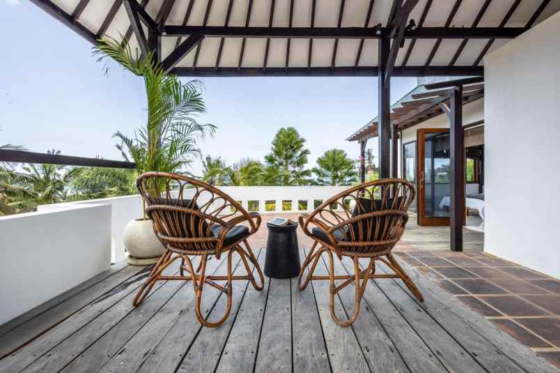 dijual villa desa lalanglingah kec