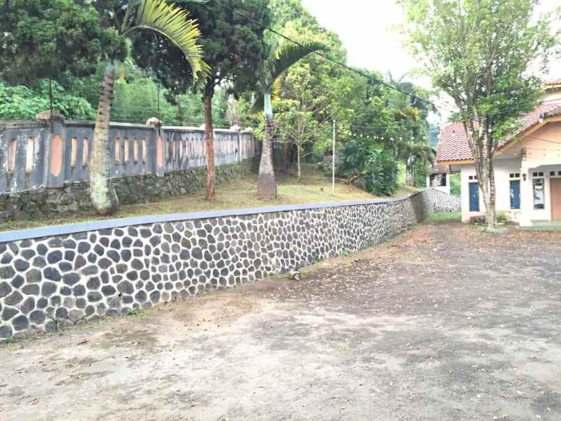 dijual villa jl babakan batawi pasirwangi