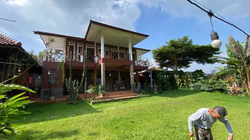 Dijual Cepat Full Furnish Villa Area Parongpong Bandung Utara