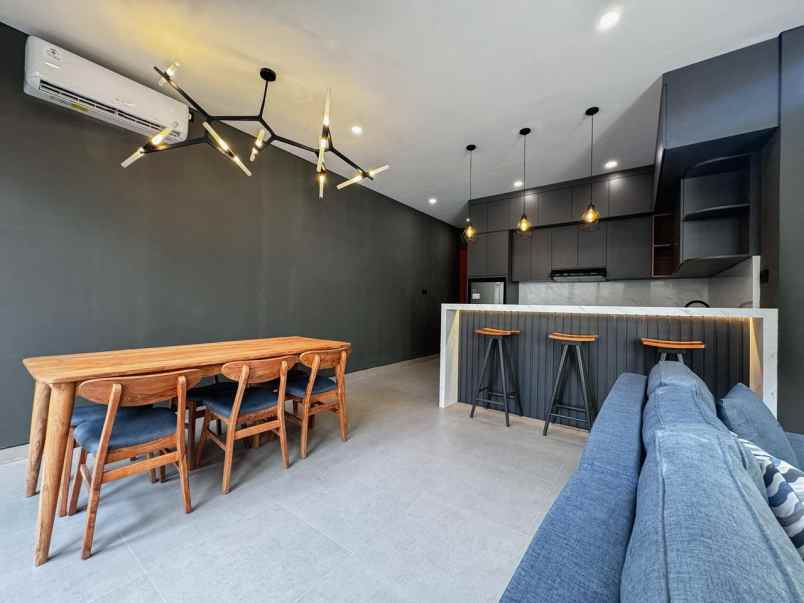 dijual villa pajeng seminyak