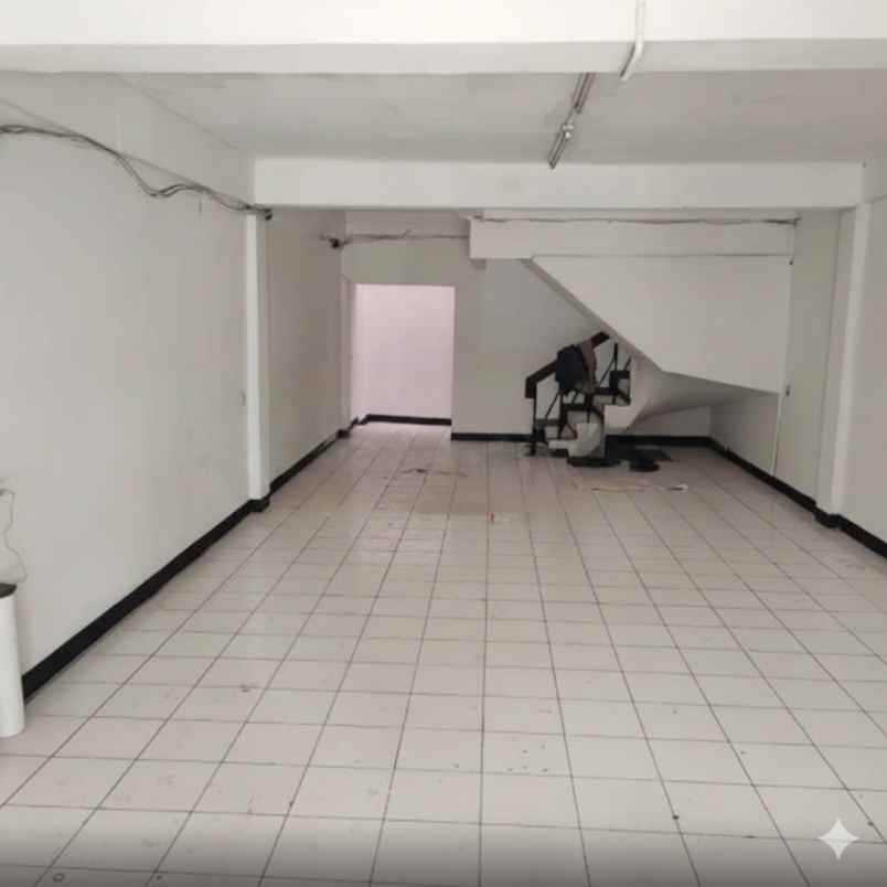 disewakan ruko gudang kantor boulevard raya kelapa