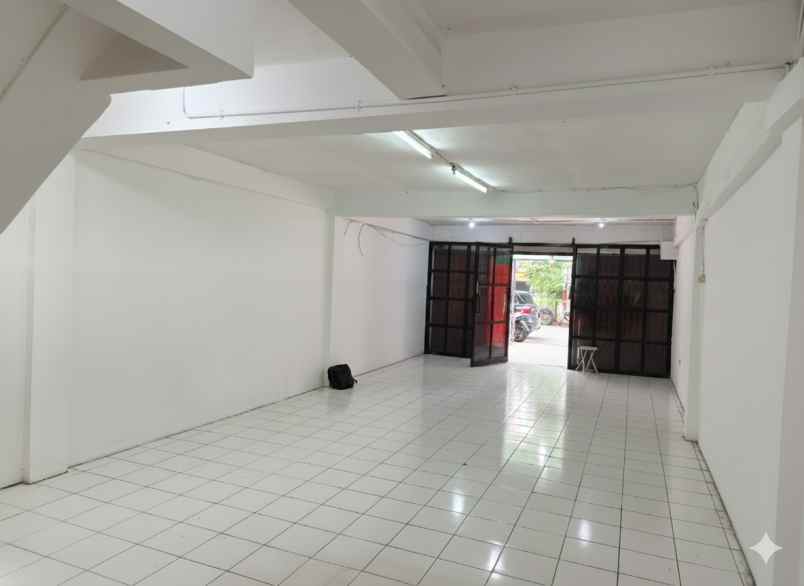 disewakan ruko gudang kantor boulevard raya kelapa