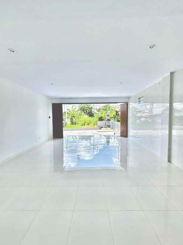 disewakan ruko gudang kantor dalung