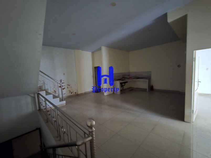 disewakan ruko gudang kantor jalan bilal simpang jl
