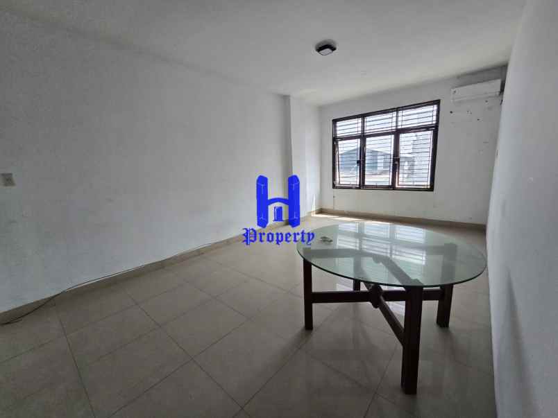 disewakan ruko gudang kantor jalan bilal simpang jl