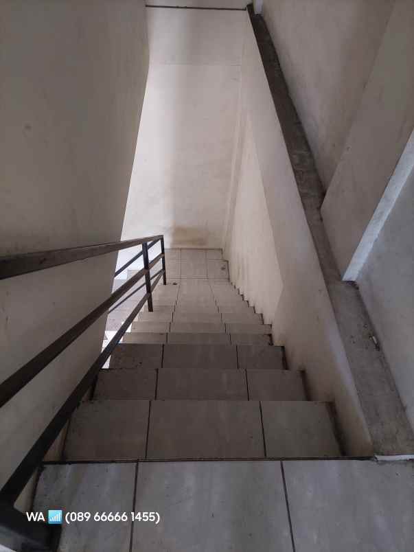 disewakan ruko gudang kantor jalan raya kosambi