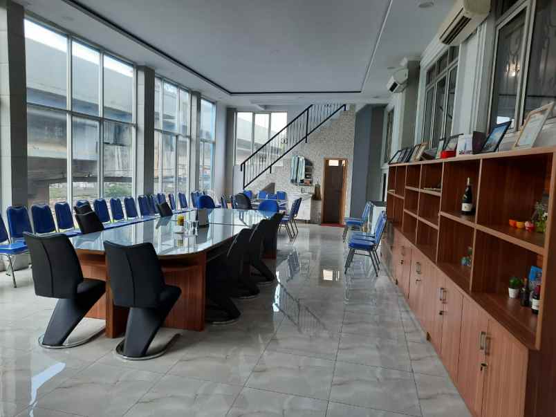 disewakan ruko gudang kantor jl inspeksi kalimalang