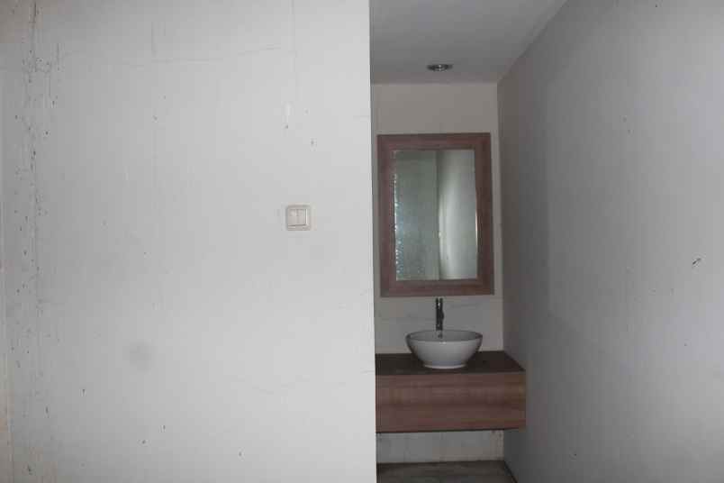 disewakan ruko gudang kantor kel pakis kec banyuwangi