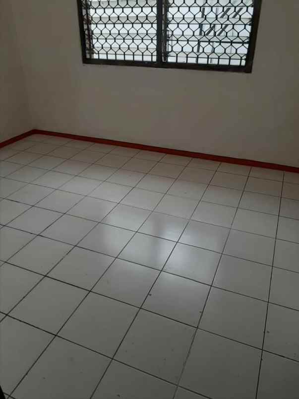 disewakan rumah 2 lt baru renovasi kelapa gading